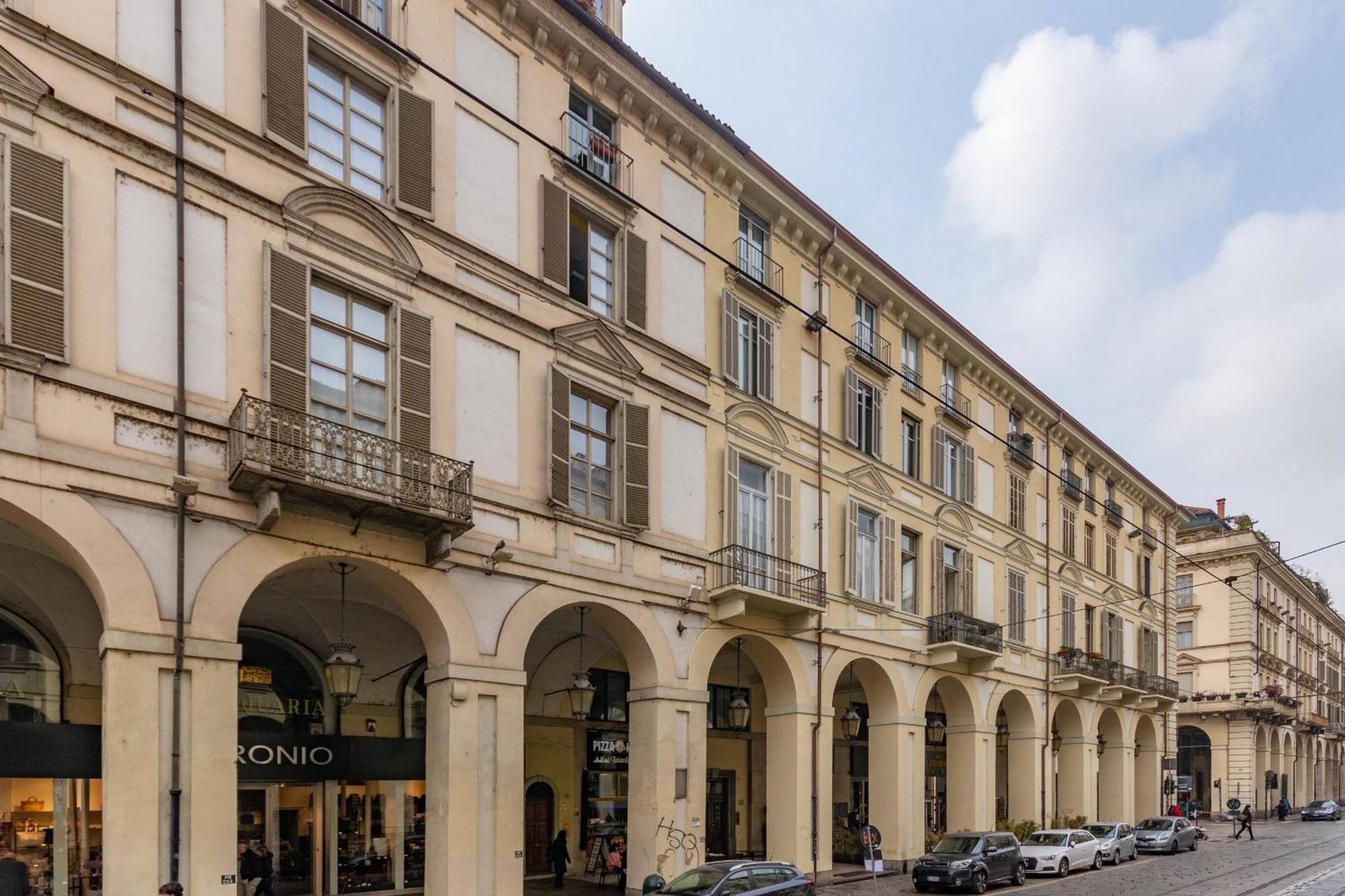 Weiss Haus By Wonderful Italy Apartment Торино Екстериор снимка